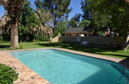 Vryburg Bed & Breakfast | Castello Guesthouse Vryburg