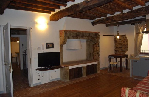 Civitella in Val di Chiana Apartment | Castello di Civitella