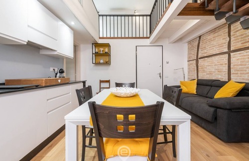 Historic Castle District Apartment | Castello Loft Heaven