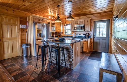 Himrod House | Castello: modern cabin with hot tub, pool table and Seneca lake view, along wine trail