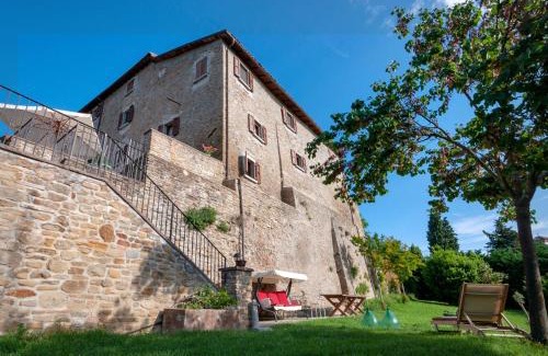 Mercato Saraceno House | Castello Montesasso