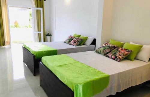 Puttalam Hotel | Castile inn