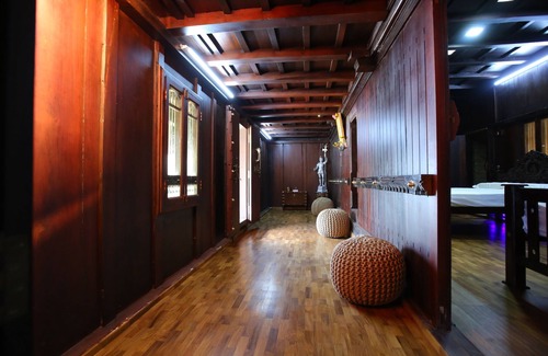 Vattavada Villa | Castillo De Woods - The Traditional Luxury Villa, Munnar
