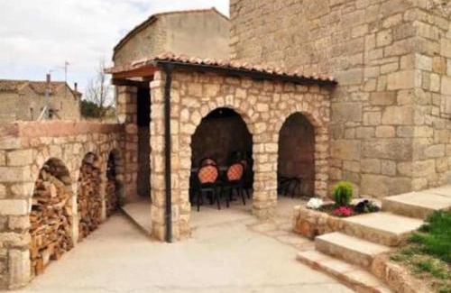 Sasamon House | Castillo Goyito