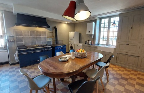 Farges-Allichamps House | castle 14 people with 6 bedroom near Bourges