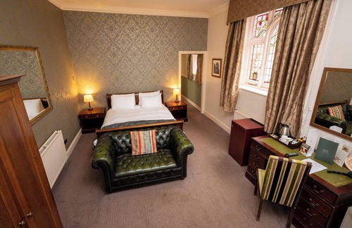 Marlborough Hotel | Castle And Ball by Greene King Inns