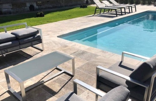 Saint-Jean-aux-Bois Other | Castle apartment, 4 bedrooms with private pool near Paris!