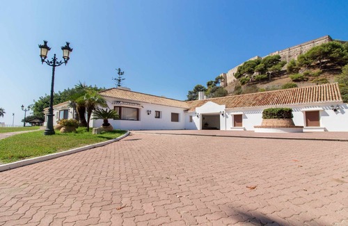 Fuengirola House | Castle Beach House. Luxury beachfront villa