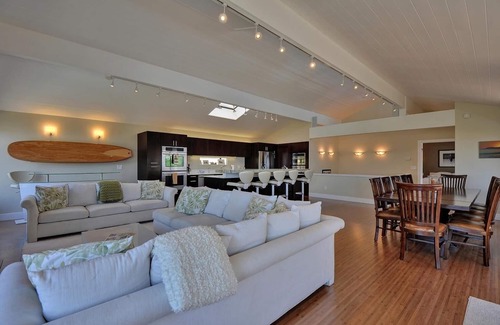 Seabright House | Castle Beach Retreat - Relax at the Best Beach in Santa Cruz!