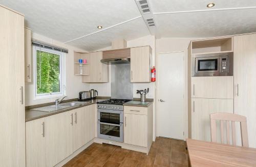 Woodbury Resort | Castle Brake Holiday Park