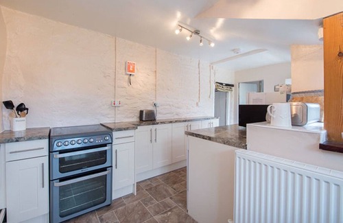 Corfe Cottage | Castle Cottage (Sleeps 5 + Baby)