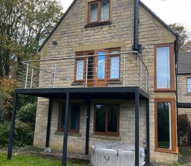 Bolton Villa | Castle De Annis