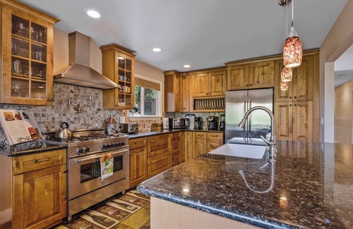 Sebastopol Other | Castle Home w/Vineyard Views, Hot Tub & Pool Table