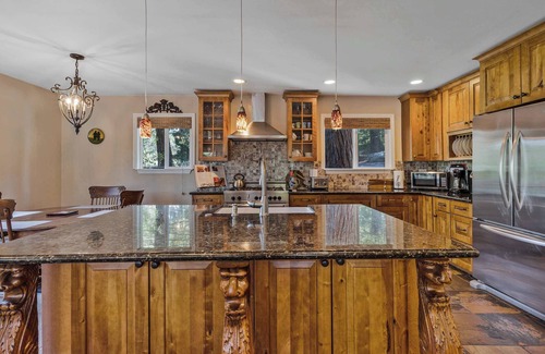 Sebastopol Other | Castle Home w/Vineyard Views, Hot Tub & Pool Table