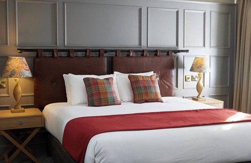 Kirby Muxloe Hotel | Castle Hotel by Greene King Inns