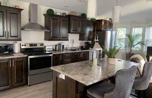 West End Apartment | Castle House Executive 3 Bedroom Apartment