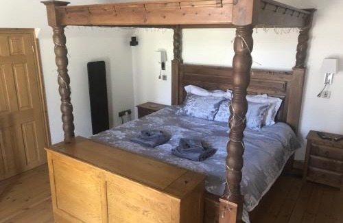 Combs House | Castle House Holiday Home