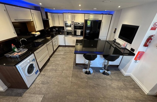 Combs House | Castle House Holiday Home