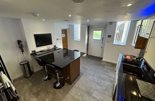 Combs House | Castle House Holiday Home