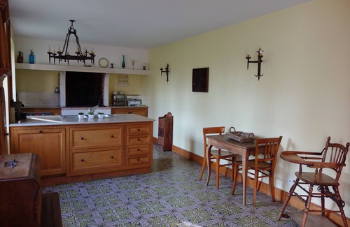 Montreuil-aux-Lions House | Castle in the woods with private SPA 45 min from Paris and Reims, 25 min Disney