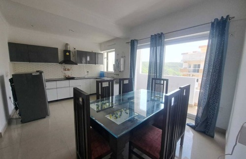 Bullawala Apartment | Castle inn homestay