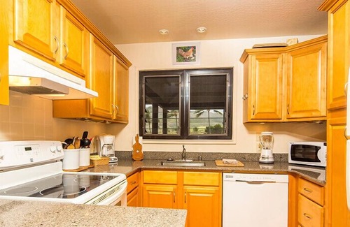 Lihue Condo | Castle Kaha Lani Resort