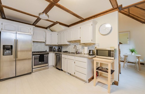 Southwest Hills House | Castle like home in SW PDX, close to downtown!