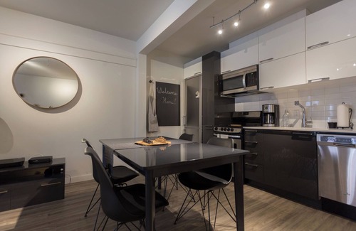 Shaughnessy Village Apartment | Castle Loft Haven in Montreal