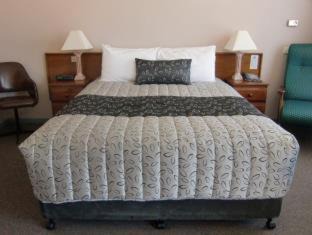 Bairnsdale Hotel | Castle Motel Bairnsdale