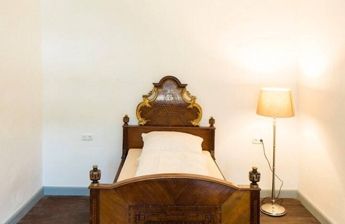 Wenzenbach Other | Castle near Regensburg