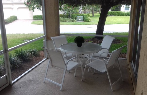 Port Saint Lucie Condo | Castle Pines Port St Lucie WINTER RENTAL 1 bdrm/1.5 bath 1st floor vac condo
