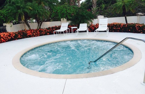 Port Saint Lucie Condo | Castle Pines Port St Lucie WINTER RENTAL 1 bdrm/1.5 bath 1st floor vac condo