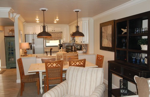 New Smyrna Beach Condo | Castle Reef 317 Large 1 Bedroom Condo Great Ocean View on Car Free Beach