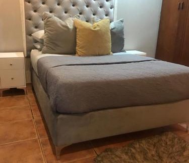 Pretoria House | Castle ridge guesthouse