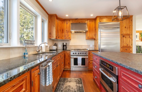 Brunswick House | Castle Rock, 1 mile to Bowdoin College