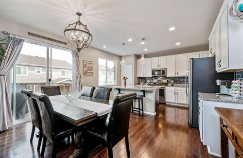 Castle Rock House | Castle Rock Getaway - Sleeps Up To 14!