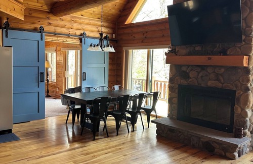 Mauston Cabin | Castle Rock Log Cabin