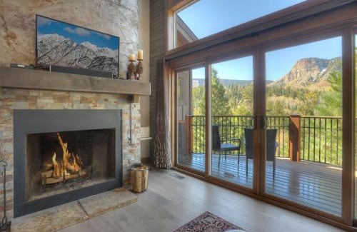 Columbine Lake House | Castle Rock Retreat