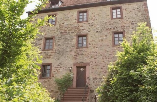 Baiertal Apartment | Castle Room 6 - Hohenhardter Hof
