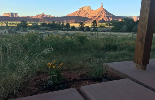 Castle Valley House | Castle Valley Retreat with View of Castle Rock