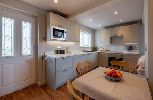 Bamburgh Cottage | CASTLE VIEW (BAMBURGH), pet friendly, with a garden in Bamburgh