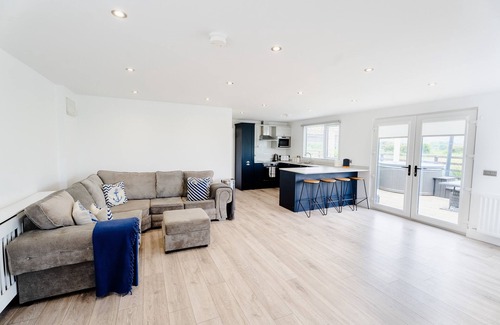 Meigh Ski Chalet | Castle View Chalet by Clonlum Cottages