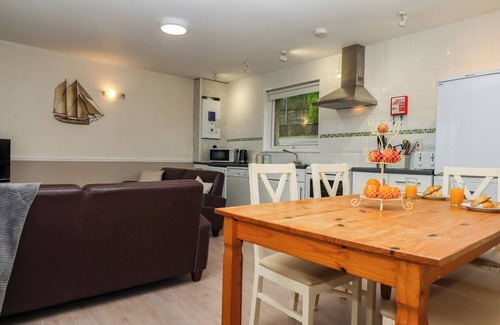 Watermouth Cottage | CASTLE VIEW LODGE, pet friendly, with pool in Ilfracombe