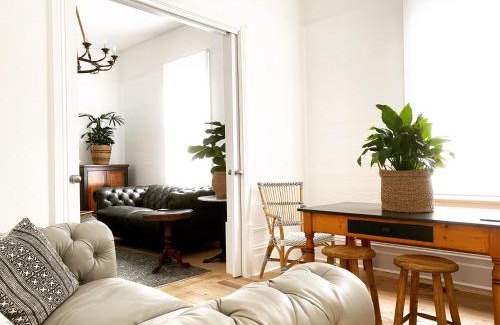 Geelong West House | Castlebar - Superior Boutique Accomodation - Steps to Pakington Street