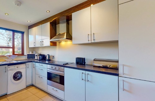 Castlemartyr House | Castlemartyr Holiday Lodge by Interhome
