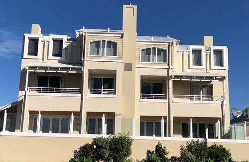 Middleton Beach Apartment | Castlereagh on Middleton - Apartment 4