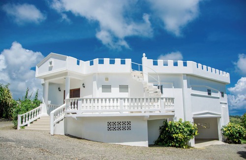 Savannes Villa | Castles Villa 7 is a Charming 3-bedroom villa with its own private pool.