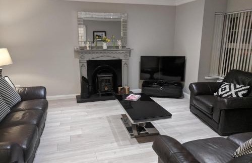 Castlerock House | Castleshaw Holiday Home