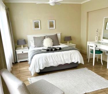 Plettenberg Bay Apartment | Castleton 51a Plettenberg Bay