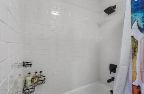 Missouri City House | Castleview Retreat 4BR Comfort Near Med Center & NRG